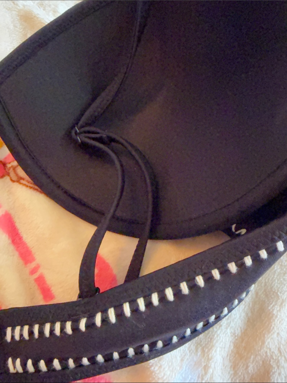 ✨ Y2K VICTORIA’S SECRET CROCHET COTTAGECORE COQUETTE BLACK BIKINI SWIM TOP 32D ✨ - Picture 7 of 10